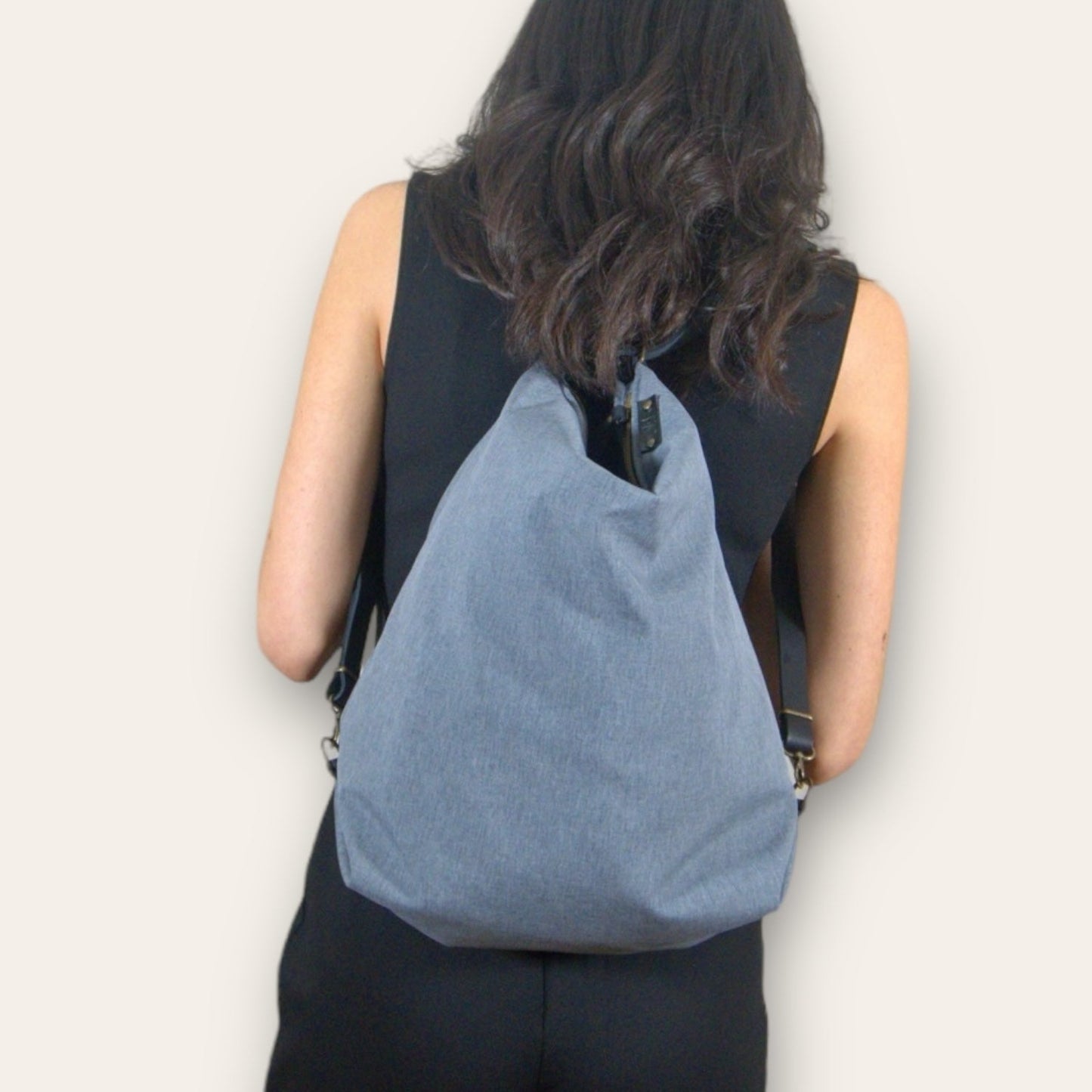 Coimbra Gris Claro Impermeable (convertible en mochila)