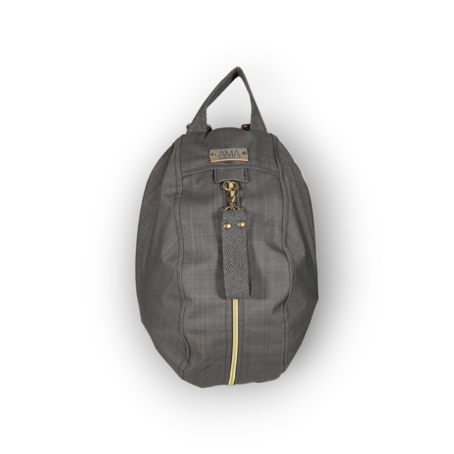 Riñonera para casco impermeable, bolsa casco impermeable realizadas en Barcelona de forma sostenible. Funda casco moto color gris con forro y interior y llavero extraible