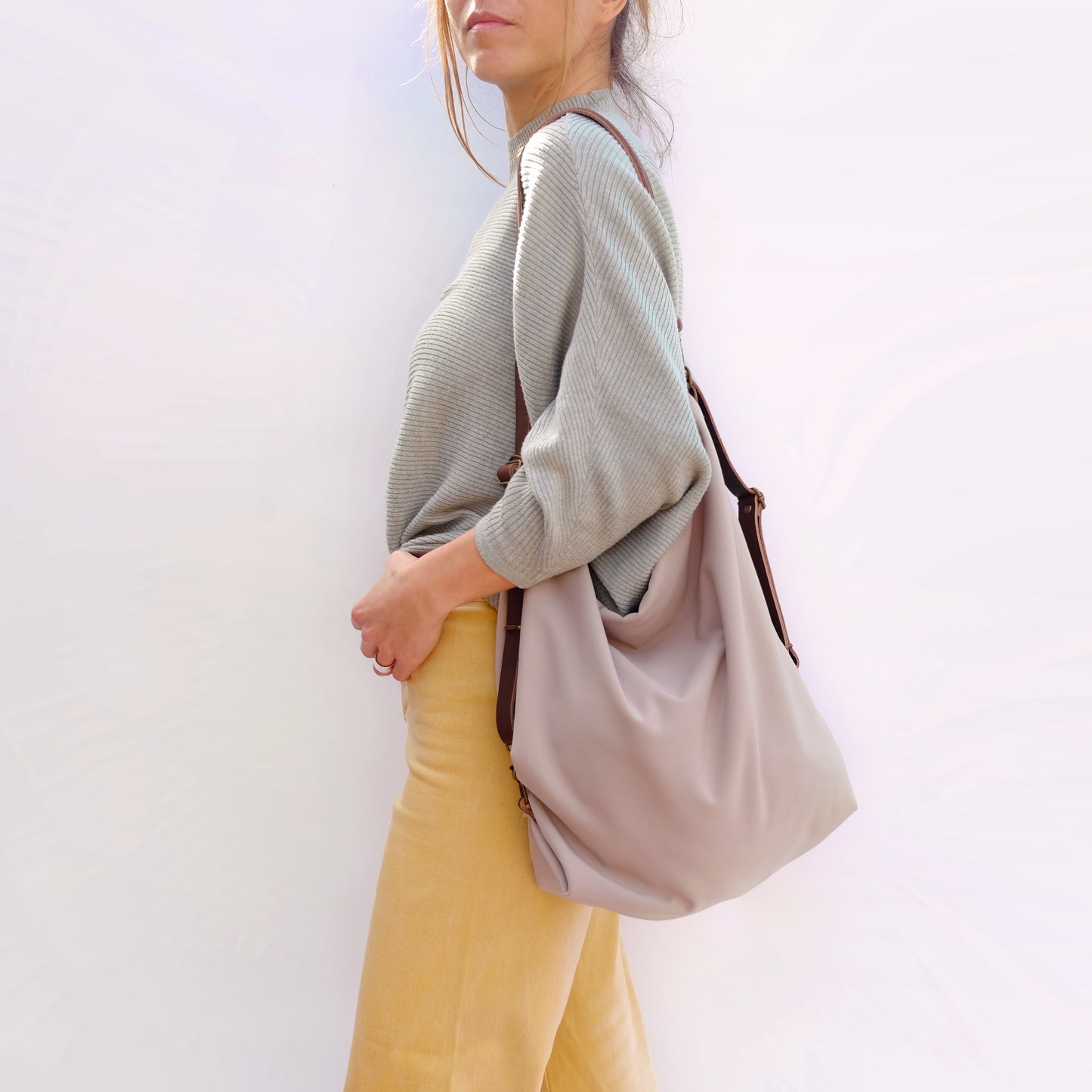 Coimbra Beige Impermeable (convertible en mochila)