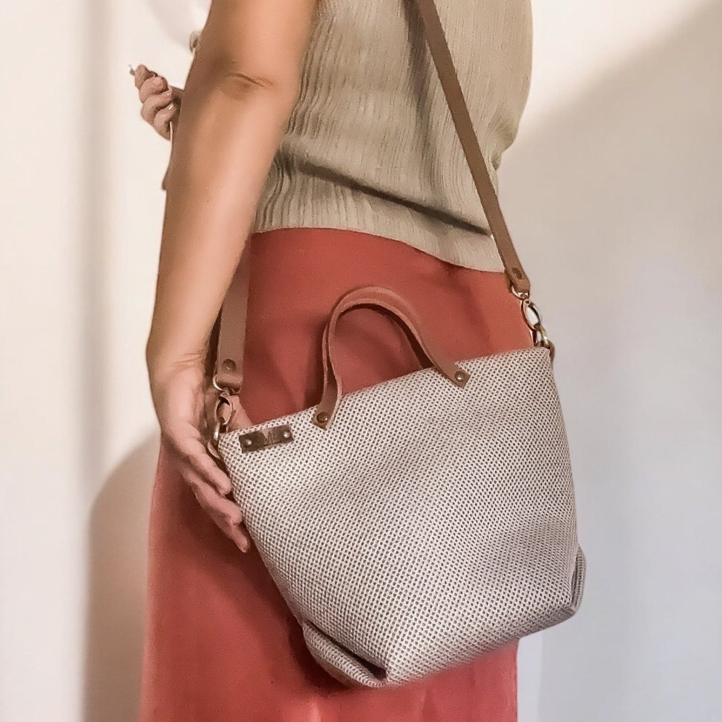 Hugo - bandolera y bolso de mano Piedra 3D