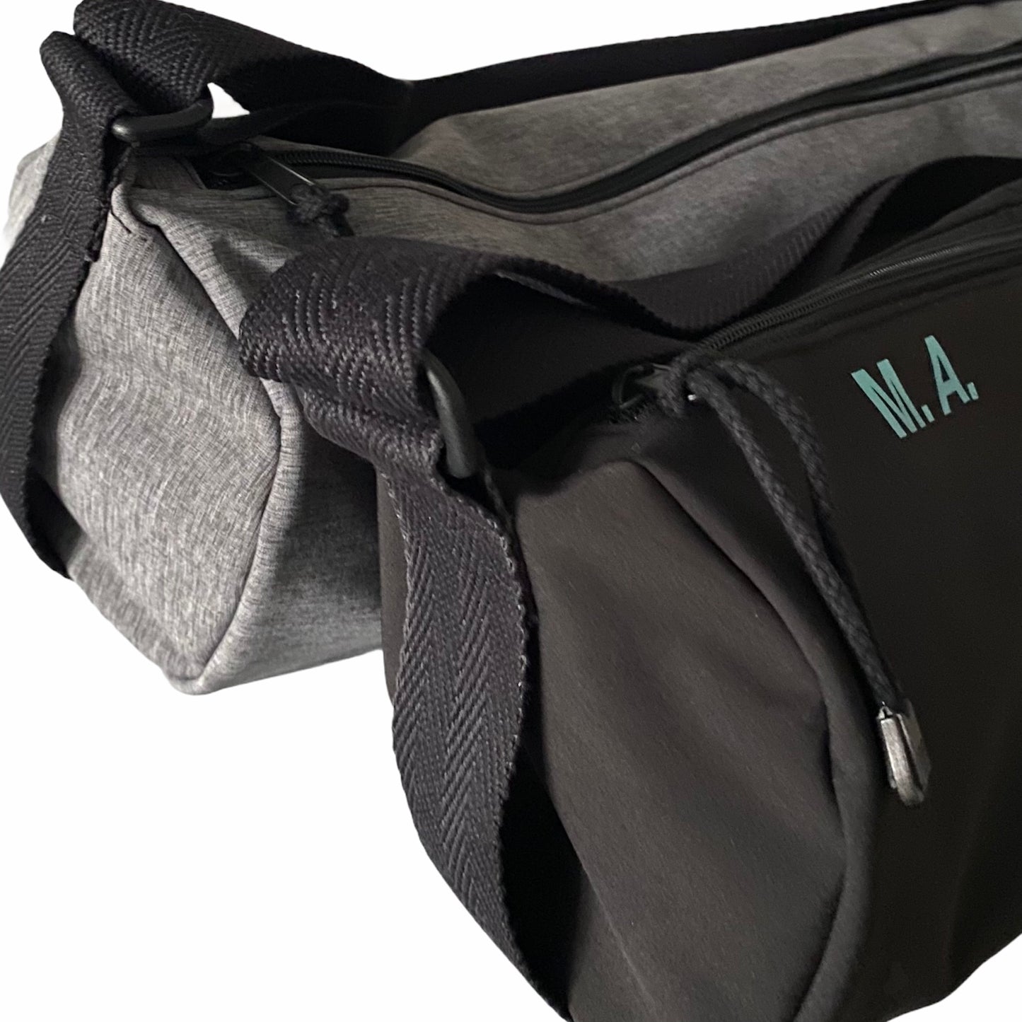 Bolsa esterilla yoga / entrenamiento neopreno negro o gris realizada a mano personalizada con tus inicialesBolsa esterilla yoga / entrenamiento neopreno negro o gris realizada a mano personalizada con tus iniciales