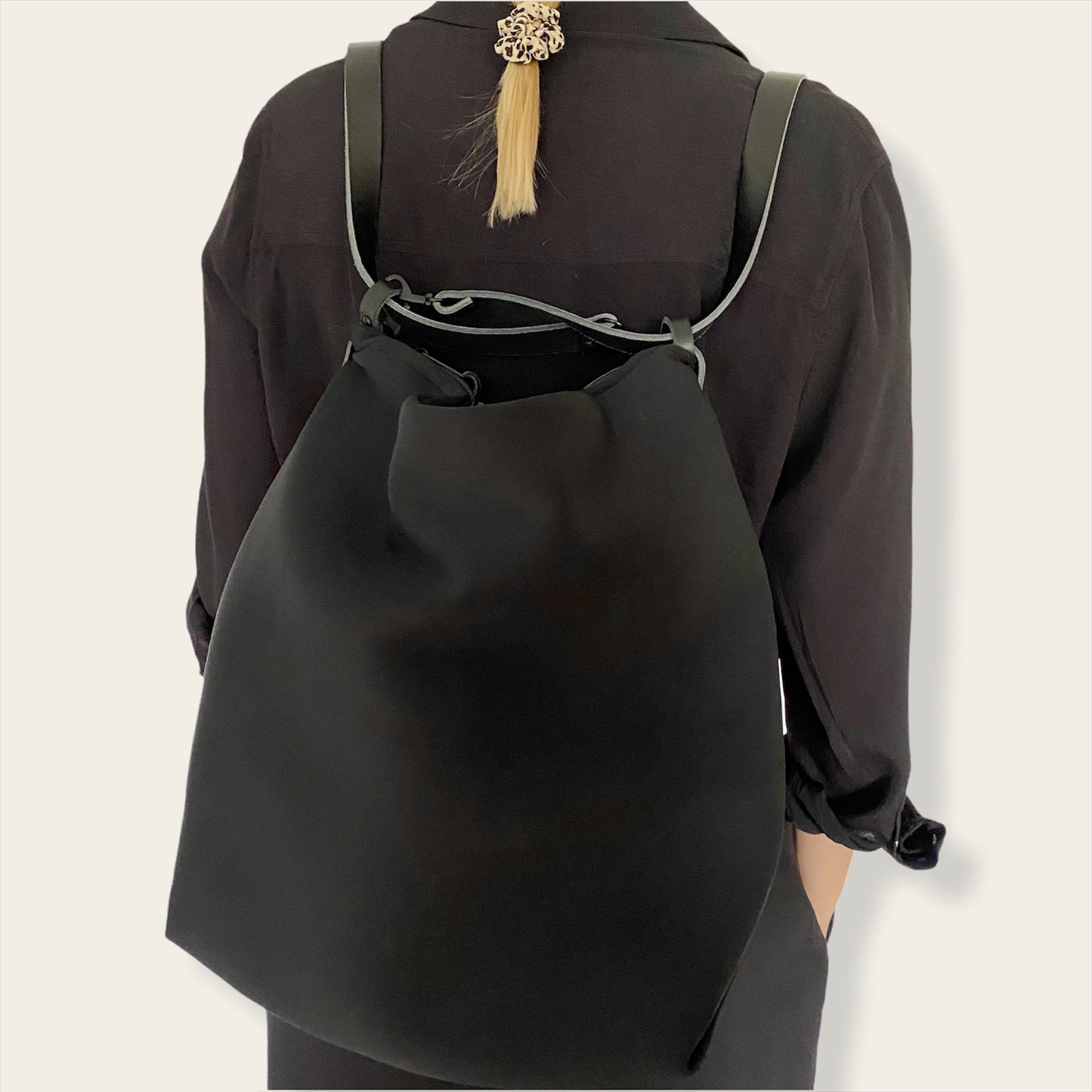Coimbra Negro Impermeable(convertible en mochila)