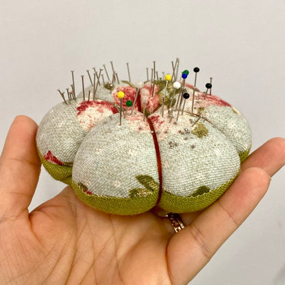 Alfiletero realizadoen el curso de Costura incial en Espài AMÀ Horta BArcelona. Cursos de costura creativa en Barcelona