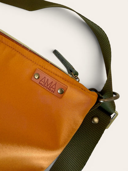 Coimbra  caramelo  Impermeable (convertible en mochila)