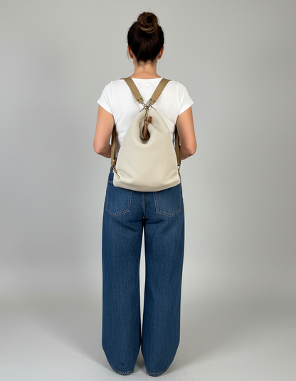 bolso convertible en mochila realizado a mano en barcelona, 3 opciones mochjla, tote bag o bandolera