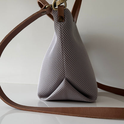 Hugo - bandolera y bolso de mano  Piedra 3D