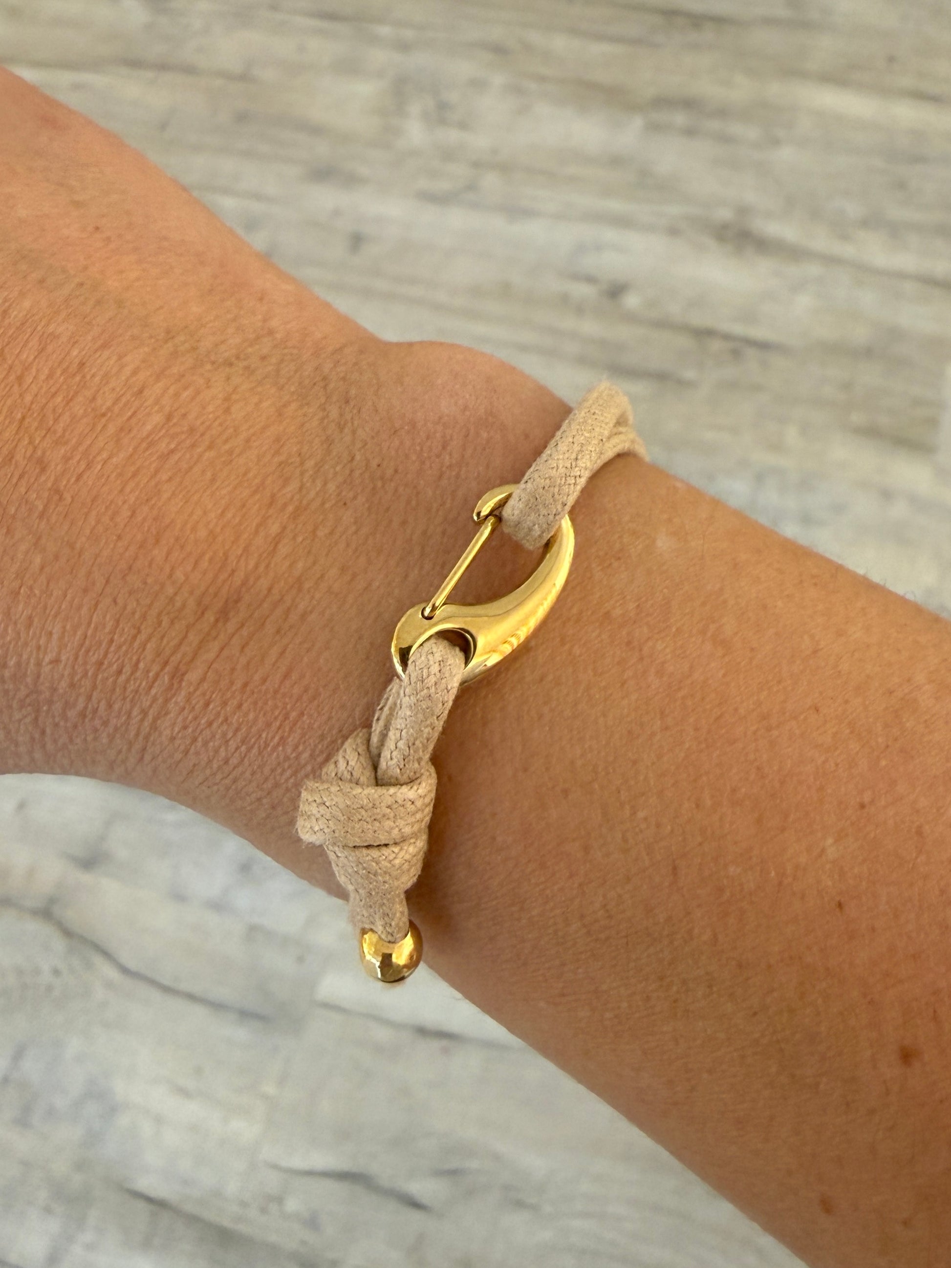 taller macramé barcelona, taller pulseras barcelona, macramé principiantes, taller creativo barcelona, actividades handmade barcelona, curso macramé barcelona, hacer pulseras macramé, taller artesanal barcelona, talleres creativos horta, ama barcelona